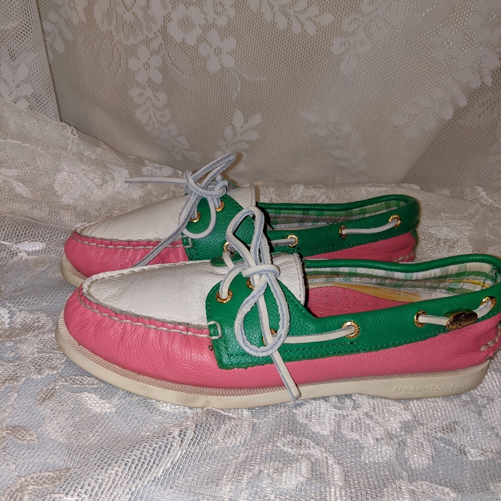 Sperry Topsiders
